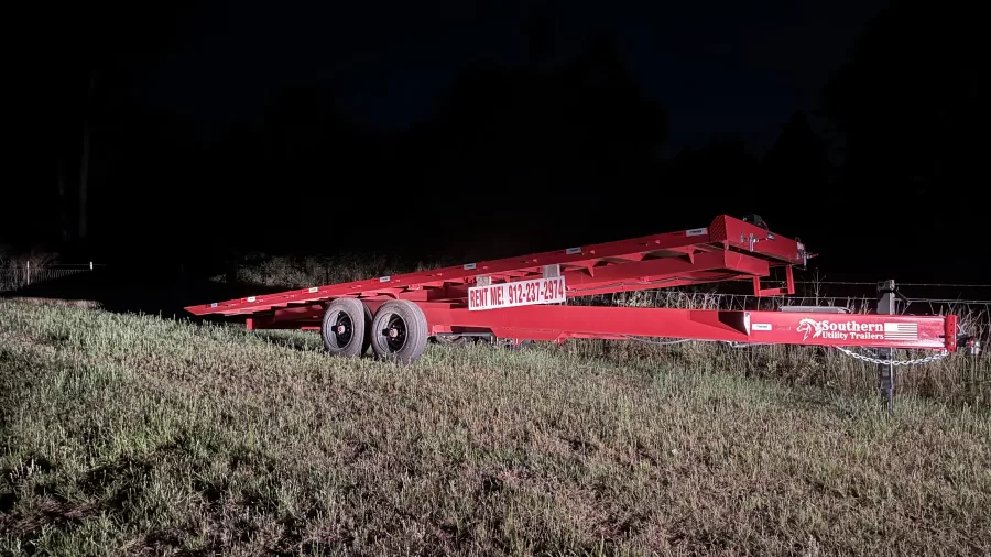 Southern Utility trailers 16K deck over tilt (Tilt) rental from LDOrentals