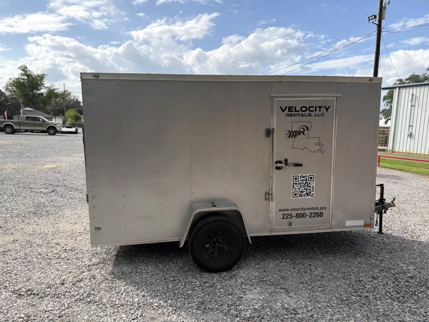 Diamond Cargo ENC12 (Enclosed) rental photo 2