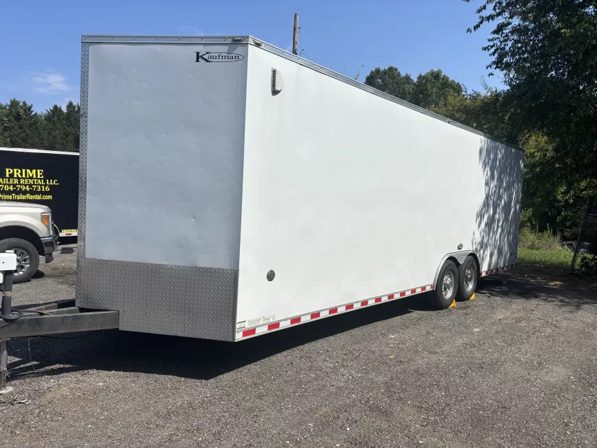 #12 26' Enclosed (Enclosed) rental photo 4