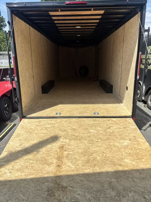 #18 24' Enclosed (Enclosed) rental photo 2