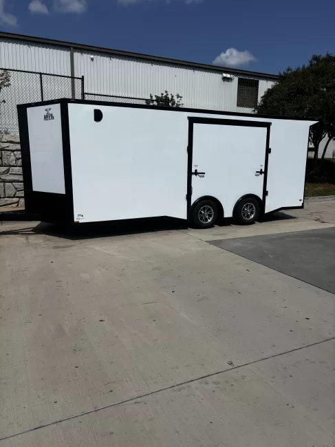 #19 20' Enclosed (Enclosed) rental photo 3