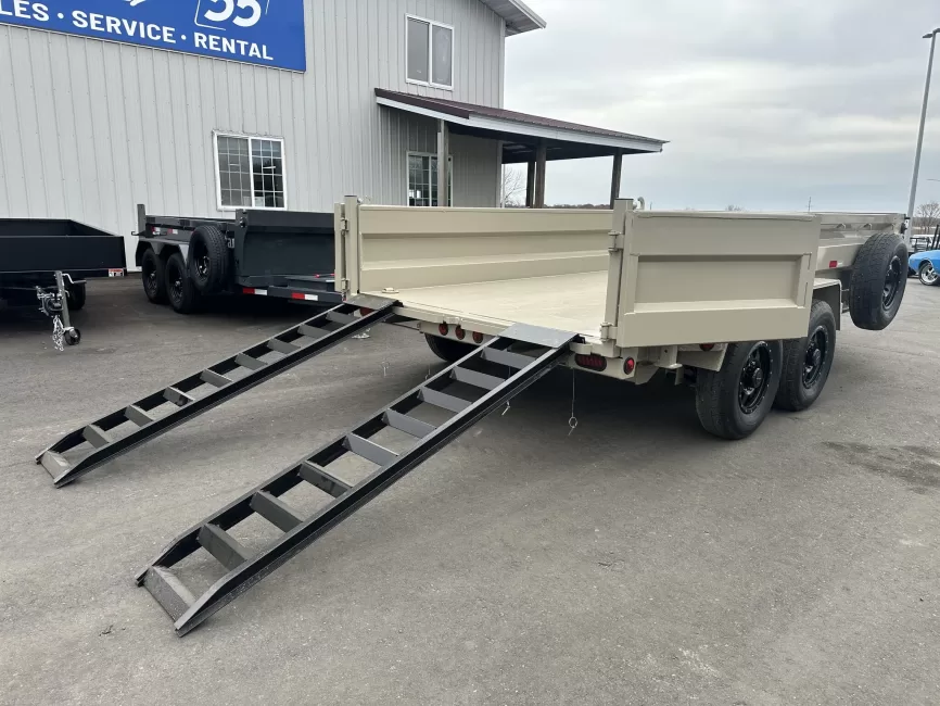 IRONBULL DWB831472 (Dump) rental photo 2