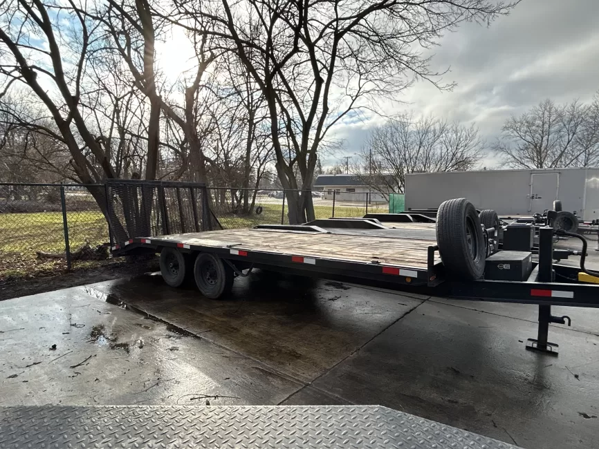 Hudson Trailer Mfg. 20 Deckover (Deckover) rental from DDT Rentals