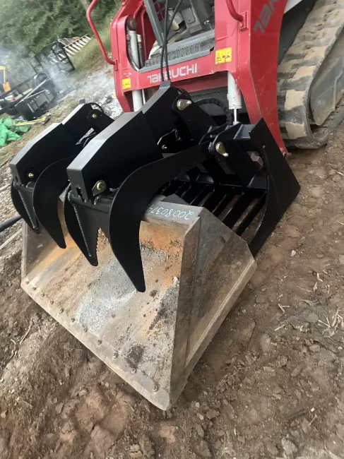Grapple Attachment (Other) rental from Mptrailerrentals
