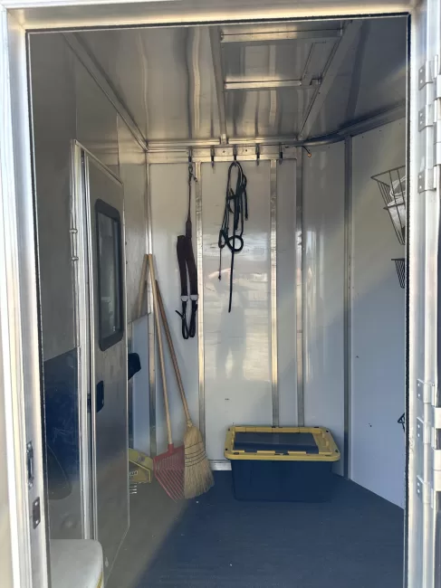 Quad Cities Transportation — rental photo 6