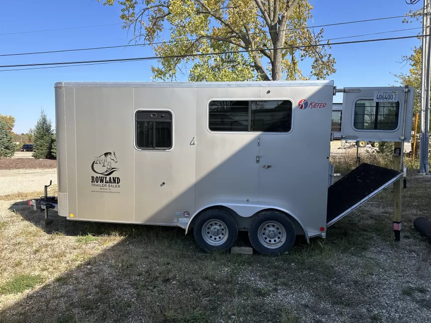 Quad Cities Transportation — rental photo 10