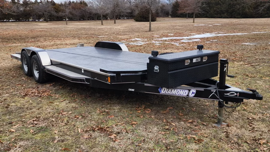 Diamond C 83"x20' Car Hauler (Car)