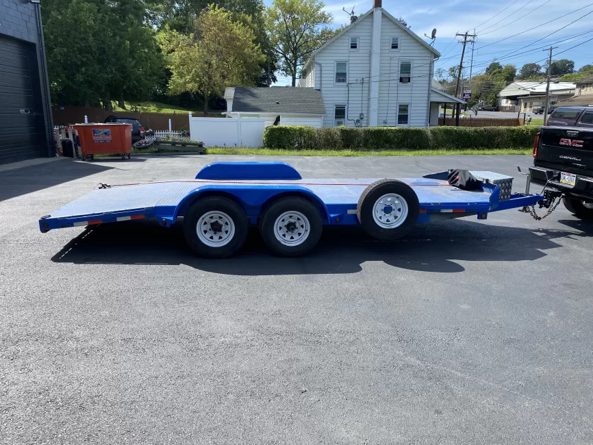 Sure-Trac  (Car)