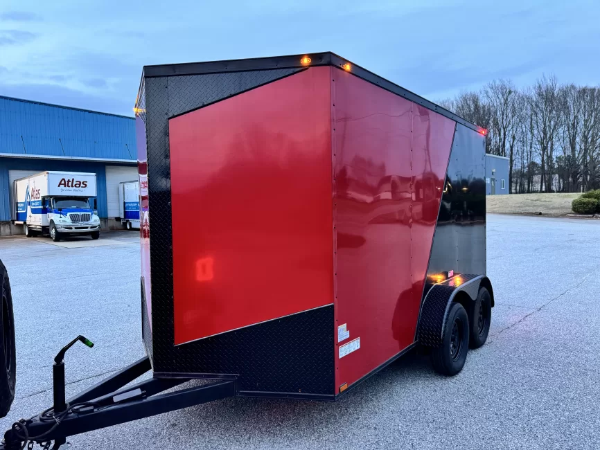 Fast Cargo Motorcycle (Enclosed) rental photo 5