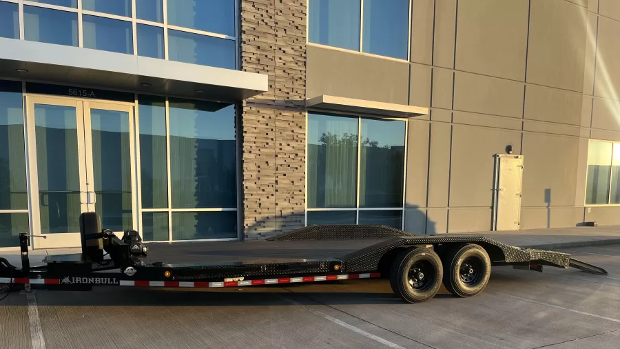 Norstar/IronBull Driver Over Fender (Car) rental photo 2