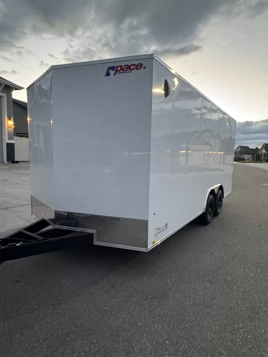 Pace  18 ft Enclosed  (Enclosed Trailer)
