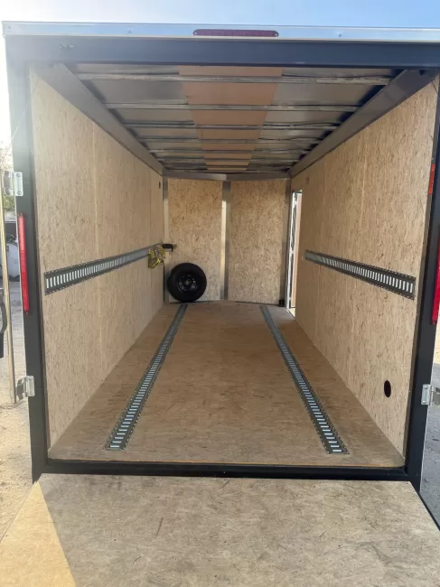 PACE AMERICAN 16 Foot Enclosed (Enclosed) rental photo 5