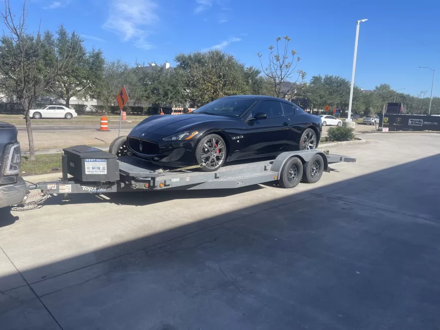 Road Runner Trailer Rentals — rental photo 10