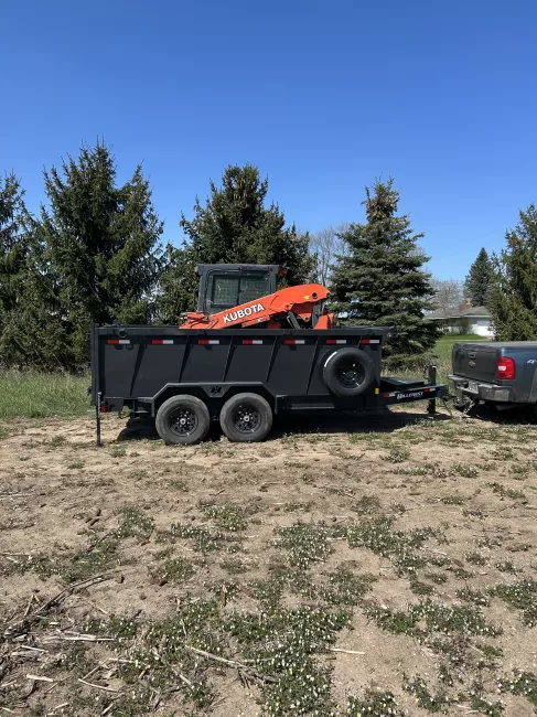 Hillcrest 14714sdh (Dump) rental photo 3