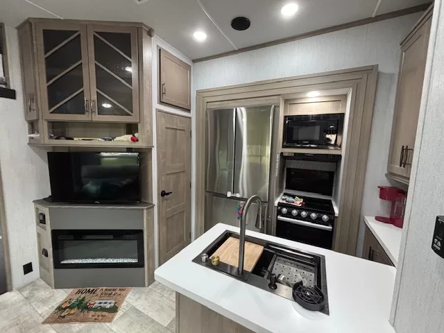 Grand Design 350G (Other) rental photo 6