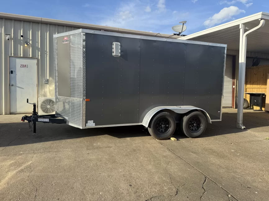 Rock solid 6 x 12 enclosed (Enclosed) rental photo 3
