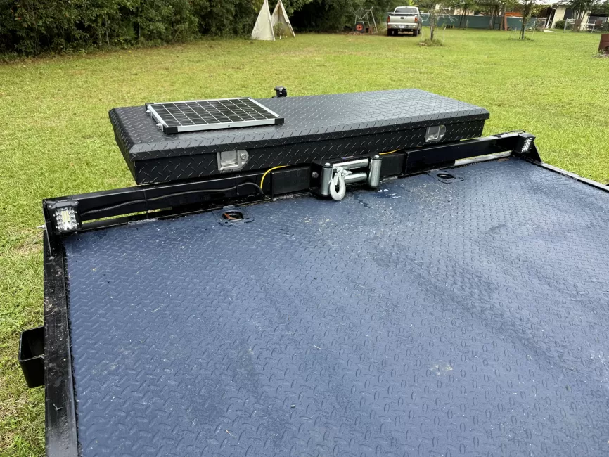 7x20 TA1CHS w/12K Winch Steel Deck 10K (Car) rental photo 8