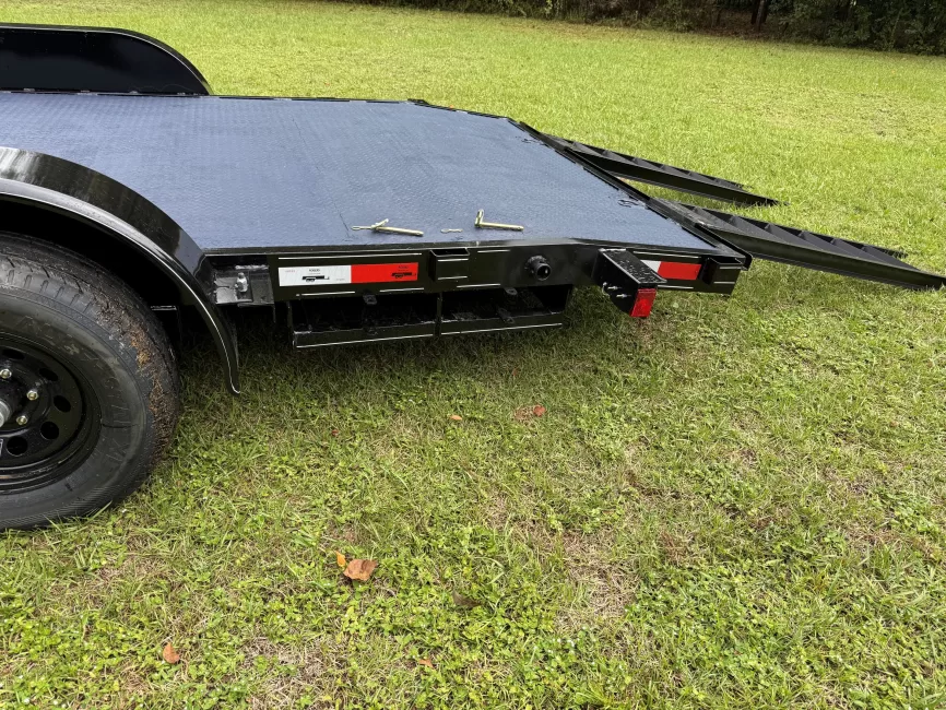 7x20 TA1CHS w/12K Winch Steel Deck 10K (Car) rental photo 9