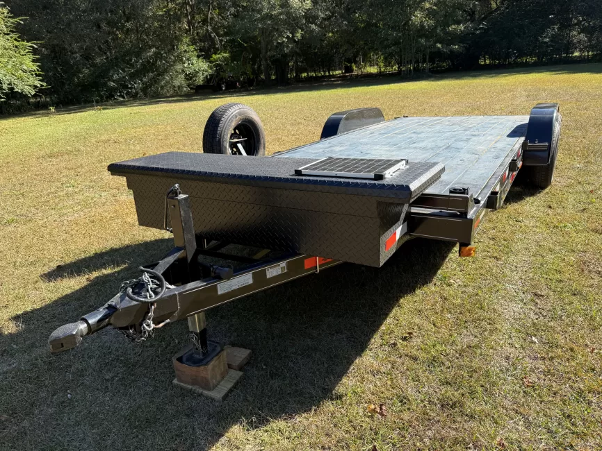 7x20 TA1CHW w/12K Winch Wooden Deck 10K (Car) rental photo 3
