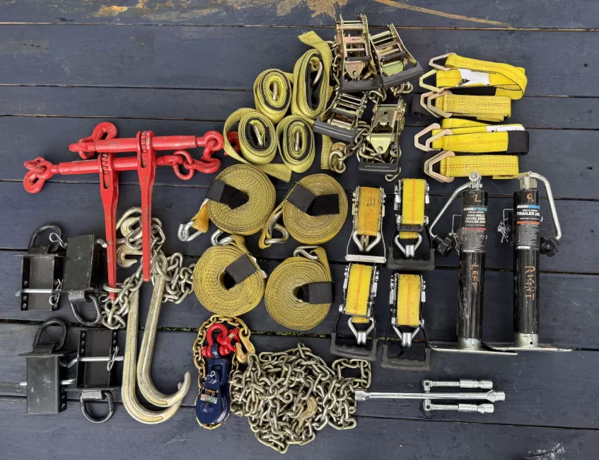 7x20 TA1CHW w/12K Winch Wooden Deck 10K (Car) rental photo 6