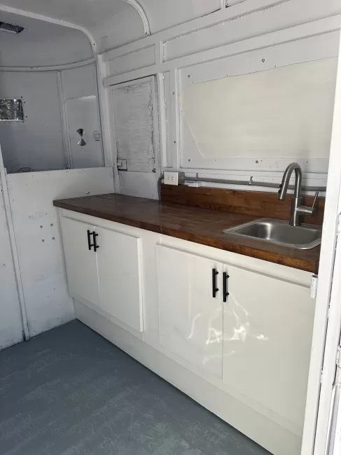 WW Trailers Mobile Bar Trailer (Other) rental photo 3