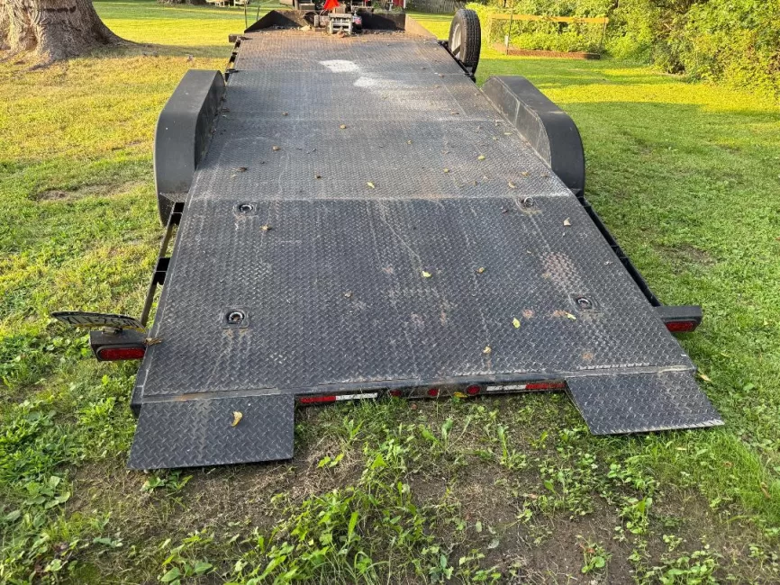 Appalachian Tilt Deck (Car) rental photo 4