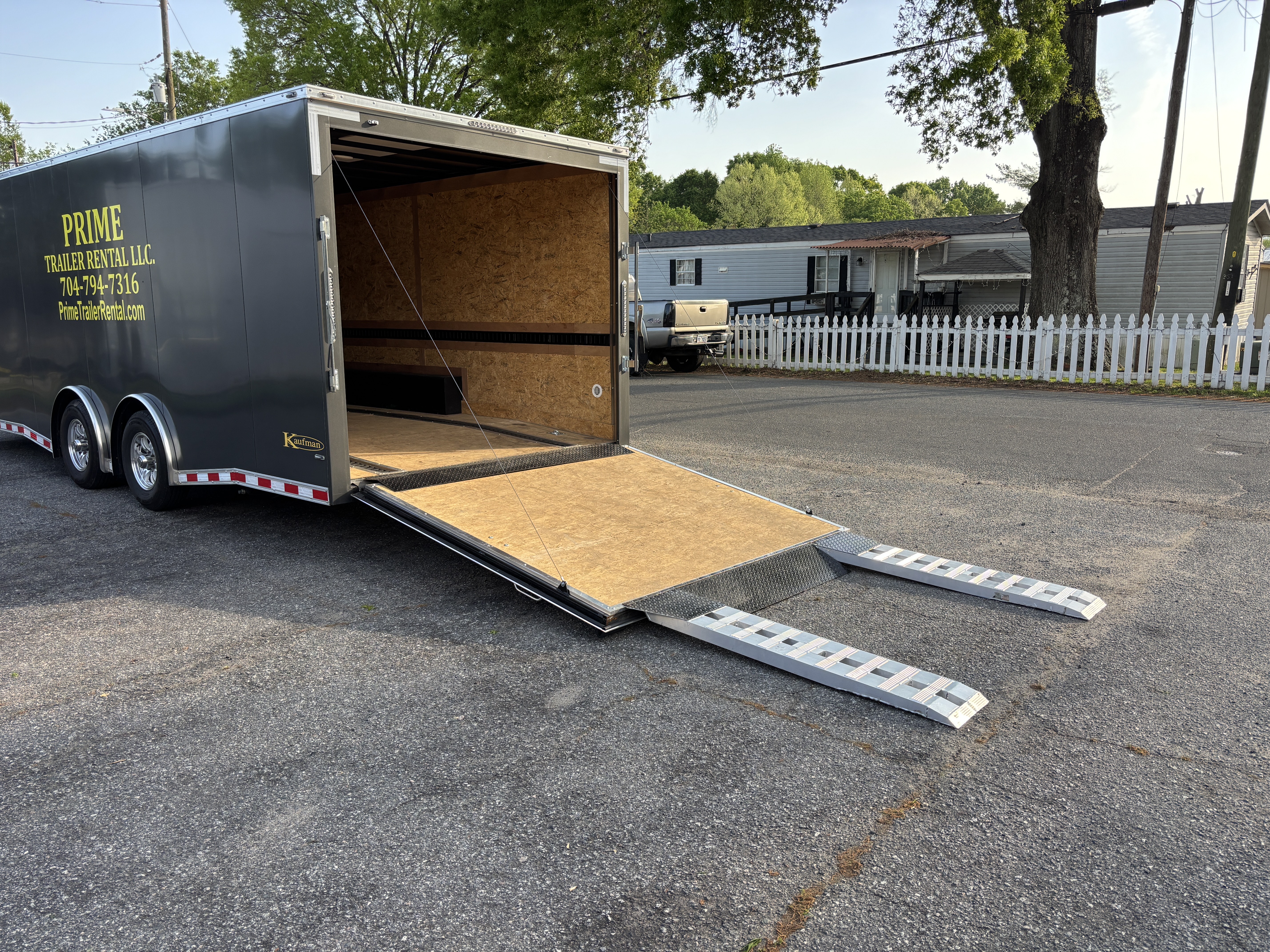 Kaufman #10 24' Enclosed (Enclosed)