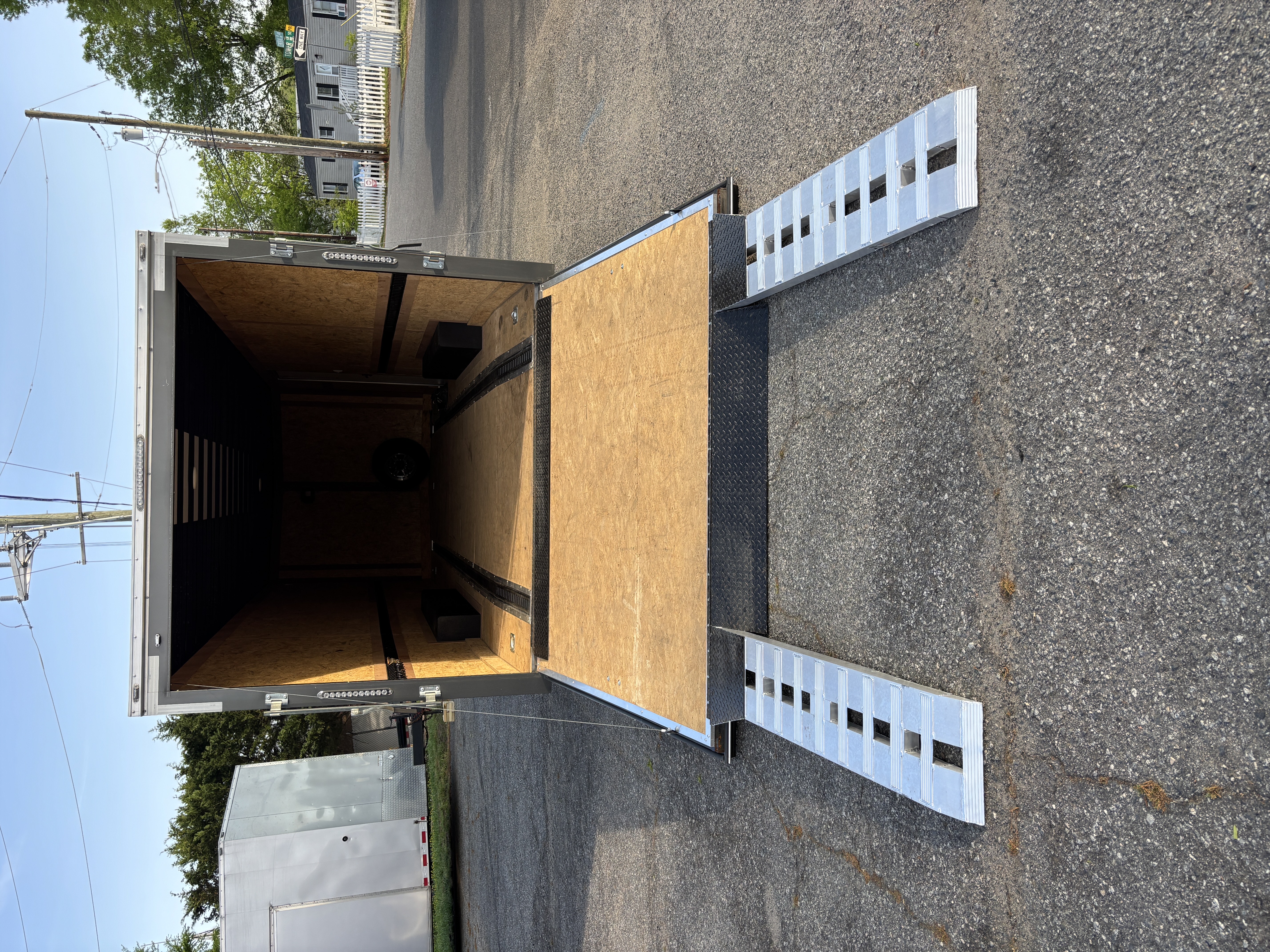 Kaufman #10 24' Enclosed (Enclosed)