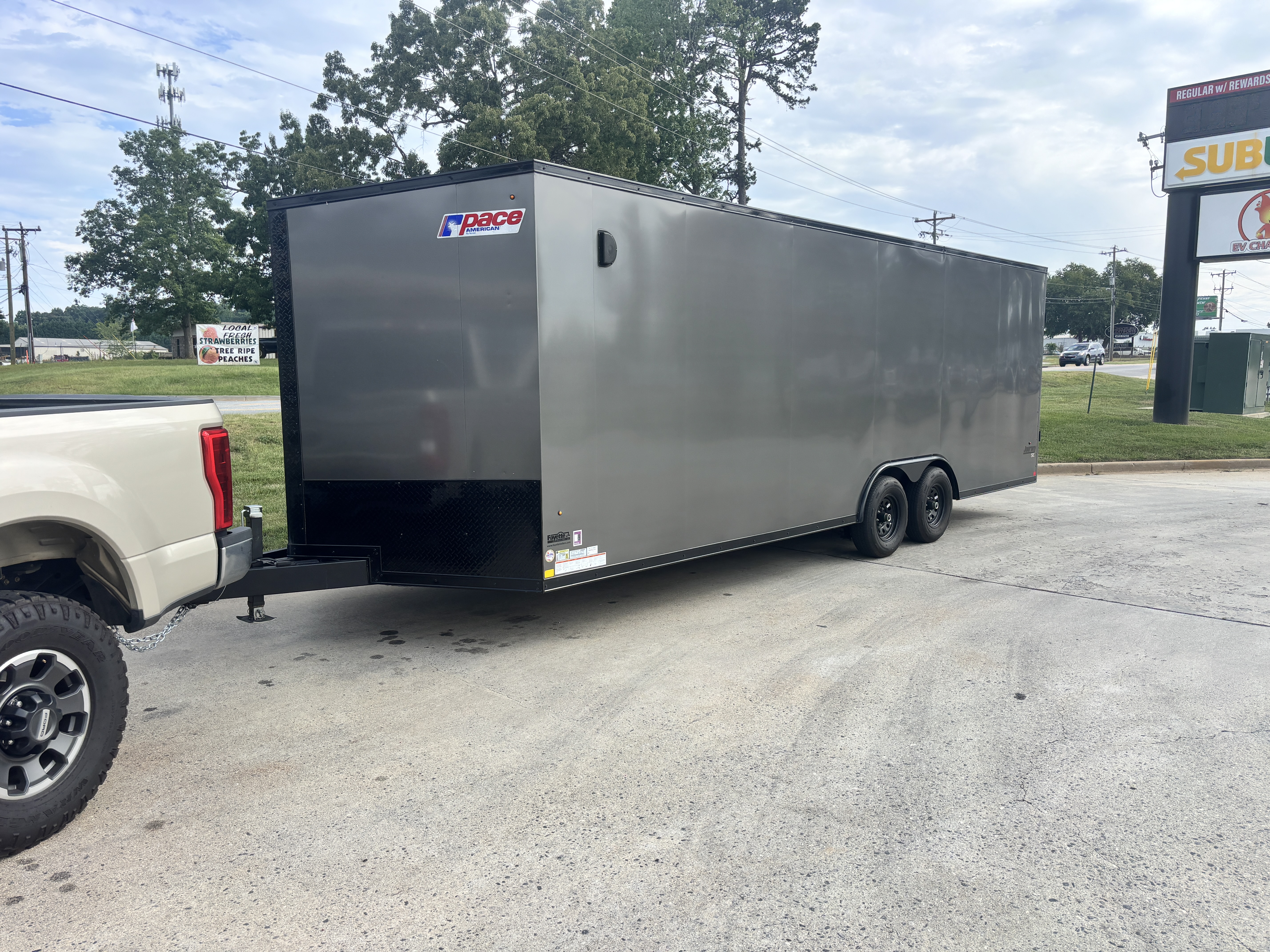 #18 24' Enclosed (Car)