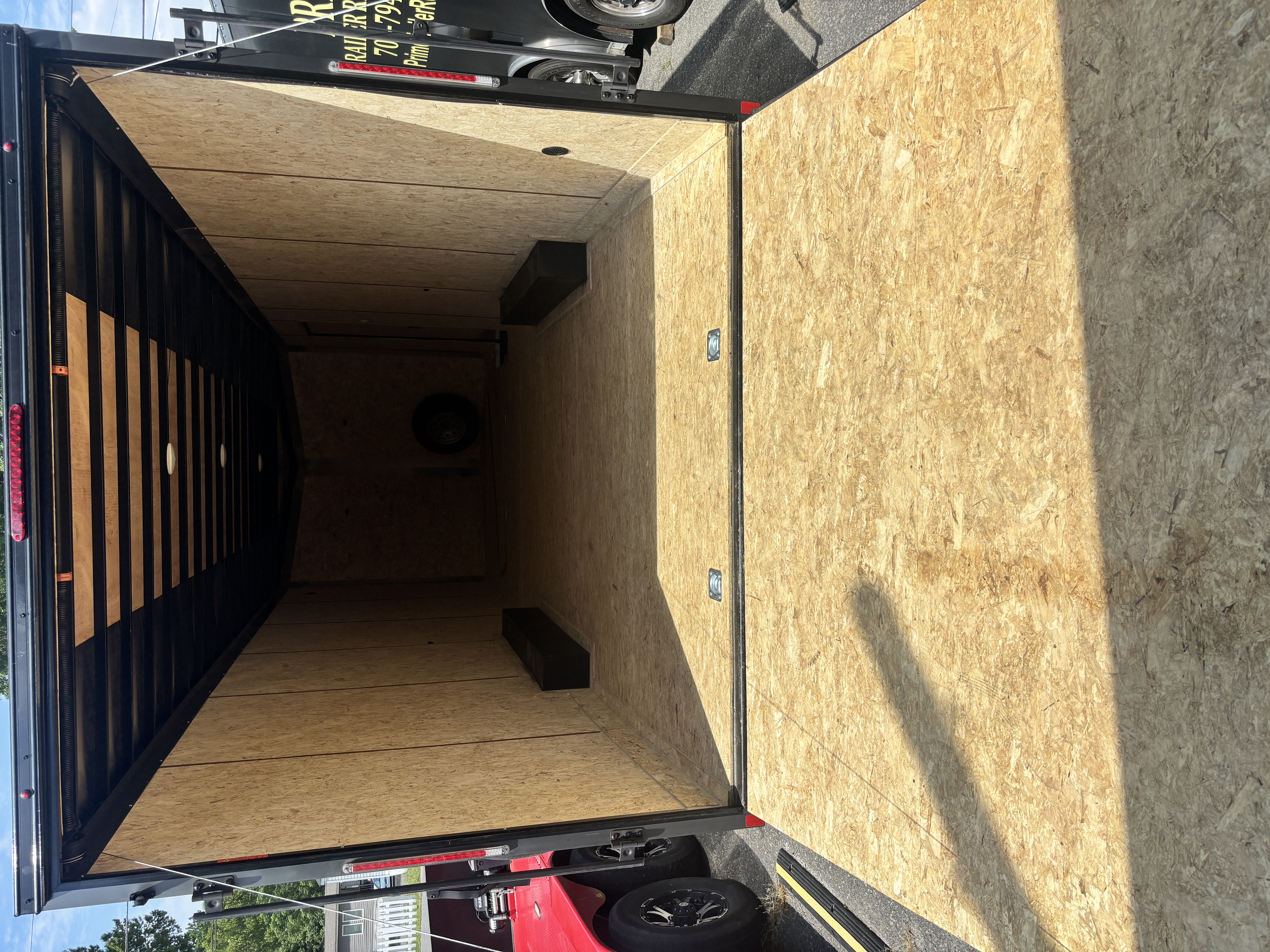 #18 24' Enclosed (Car)