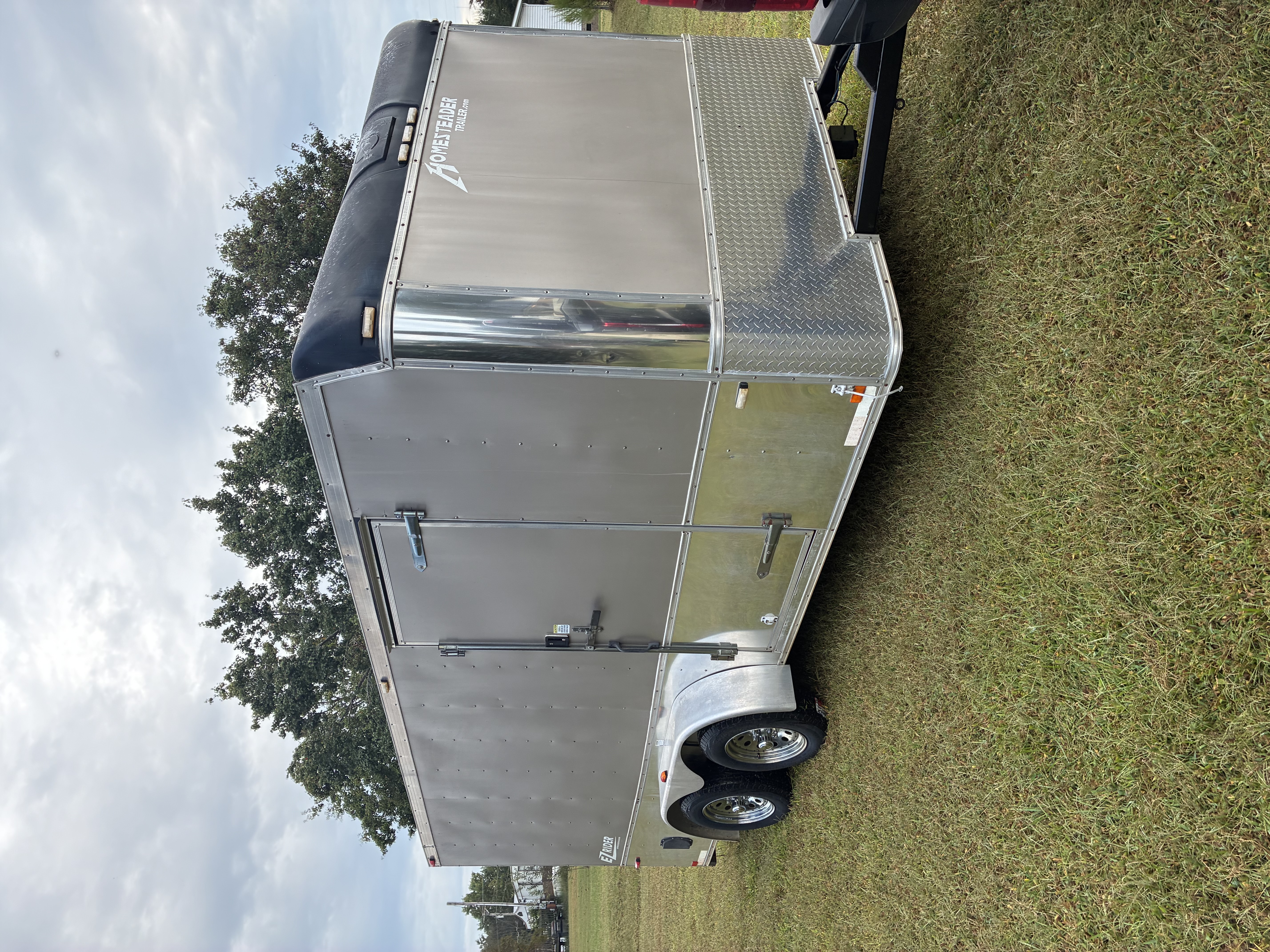 Homesteader  (Enclosed)