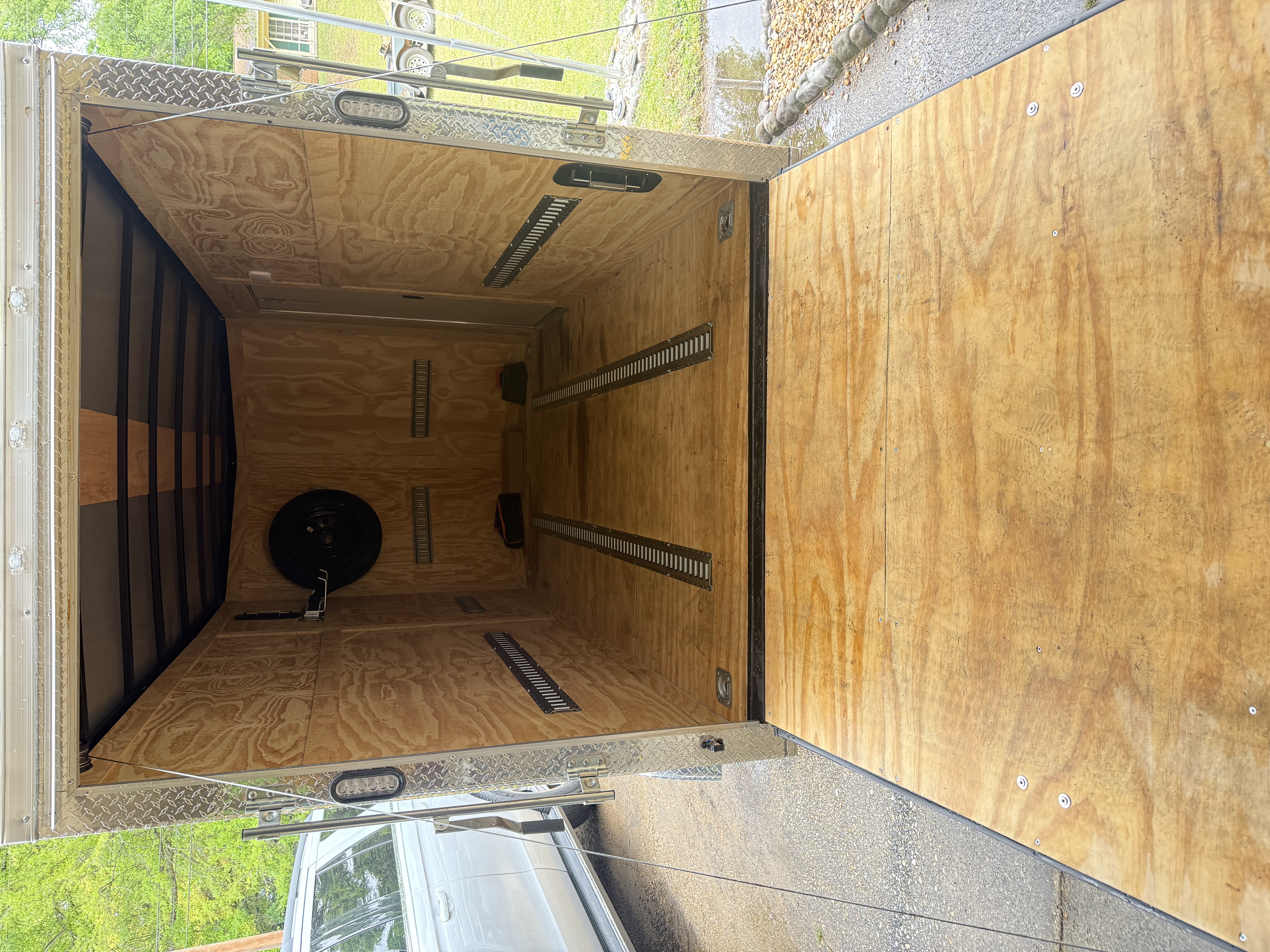 Rock solid 6 x 12 enclosed (Enclosed)